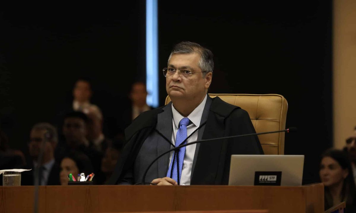 A Advocacia-Geral da União (AGU) faz uma solicitação para que as plataformas retirem informações falsas sobre Flávio Dino e Marielle.
