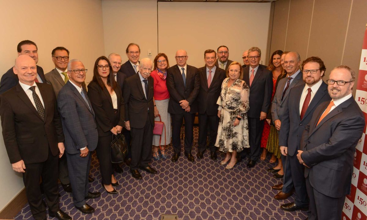 A Ordem dos Advogados do Brasil de São Paulo apoia e participa de reunião organizada pelo Instituto dos Advogados de São Paulo com instituições do ramo.