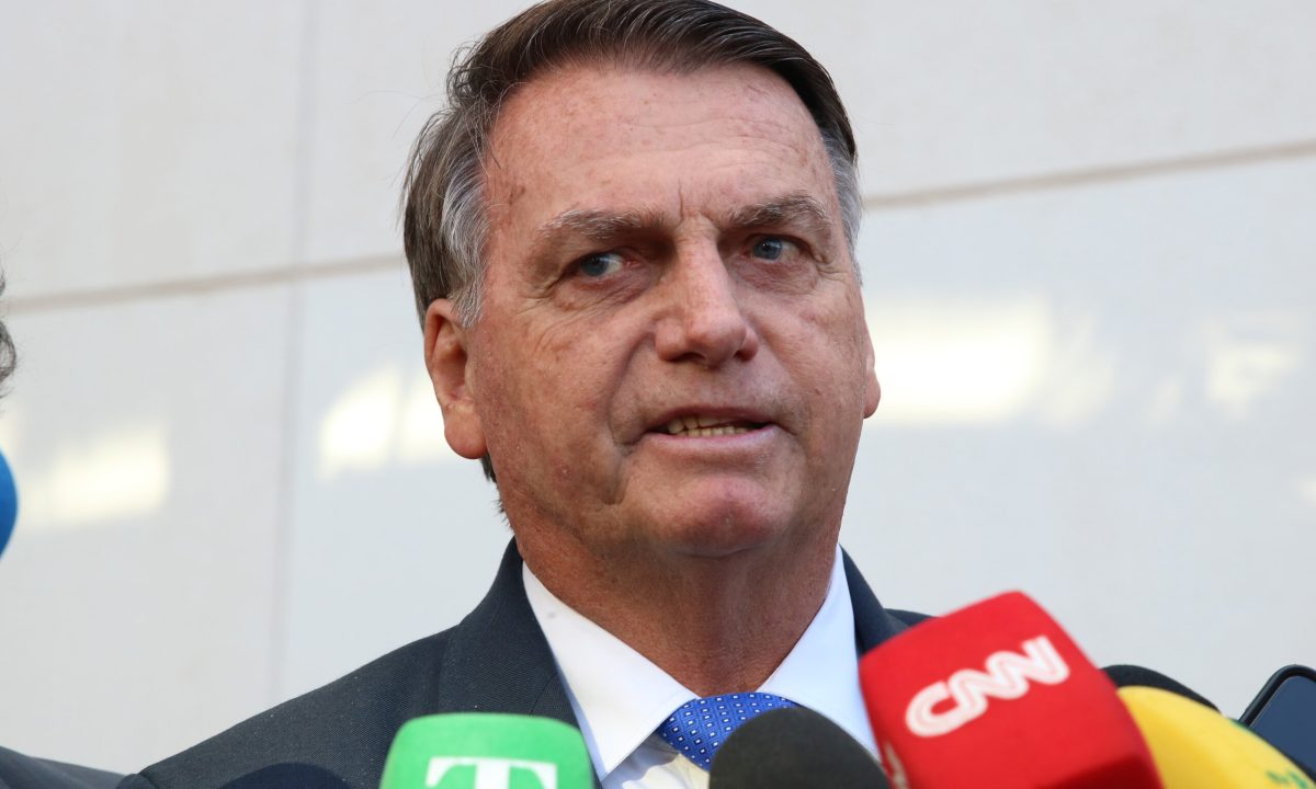 Bolsonaro argumentou perante o Supremo Tribunal que seria contraditório solicitar asilo ao embaixador.
