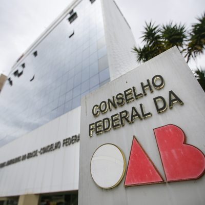 O parecer contrário ao projeto de lei que restringe a “saidinha” foi aprovado pelo Conselho Federal da Ordem dos Advogados do Brasil.