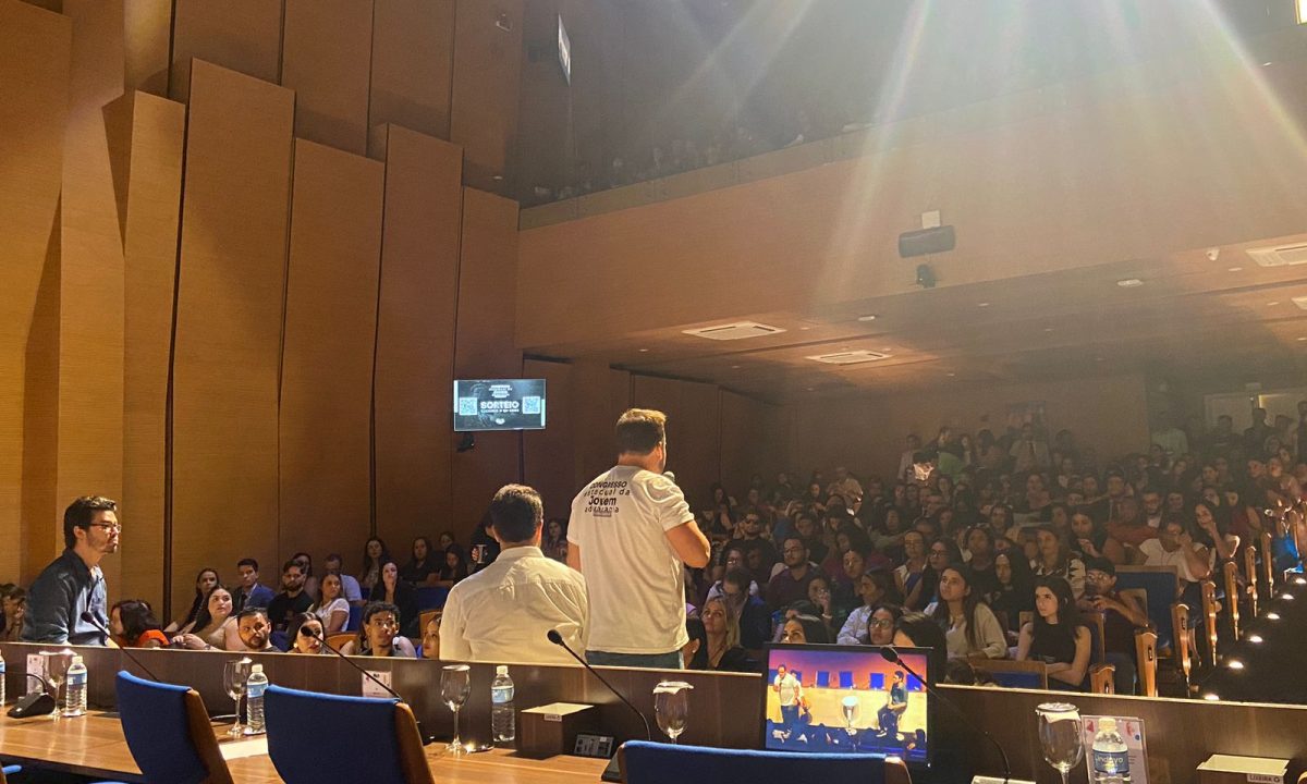 ‘Esse tipo de evento nos ensina, desde cedo, a valorizar a advocacia’: jovens advogados compartilham suas histórias no Congresso da OAB SP