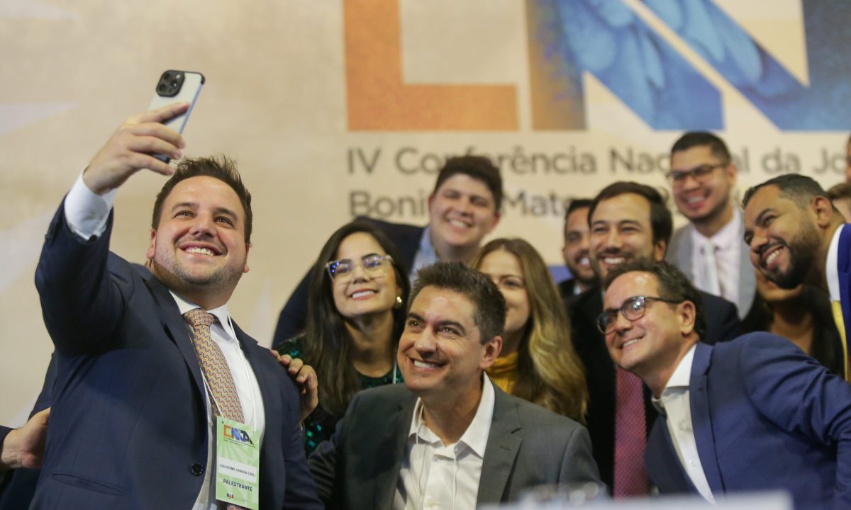 A Ordem dos Advogados do Brasil seccional de São Paulo está presente no encontro do Colégio Nacional de Presidentes de Comissões da Jovem Advocacia, realizado em Bonito, no estado de Mato Grosso do Sul.