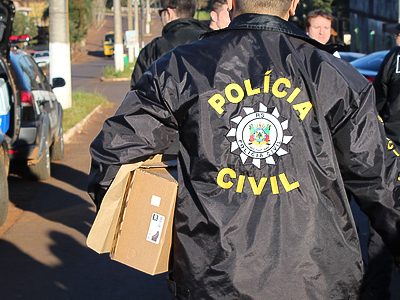 A afirmação de que o Supremo Tribunal Federal (STF) aboliu o pagamento de horas extras para os policiais civis é inverídica.