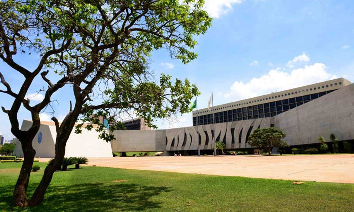 A determinação que eleva o valor do honorário apenas favorece a parte que fez o recurso, conclui o Superior Tribunal de Justiça (STJ).