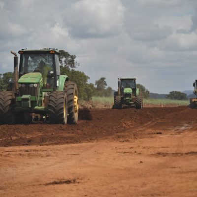 O Supremo Tribunal Federal (STF) indefere apelações que questionavam a validade da contribuição ao Fundo de Desenvolvimento do Estado de Infraestrutura (Fundeinfra) de Goiás.
