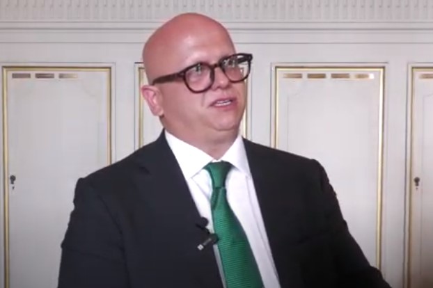 O advogado argumenta que, embora seja positiva, a proposta de legislação sobre a Lei de Falências carece de discussão mais aprofundada.