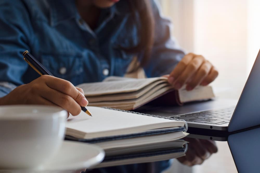 O curso profissionalizante à distância somente é válido para fins de certificação se estiver devidamente registrado e aprovado pelo MEC.