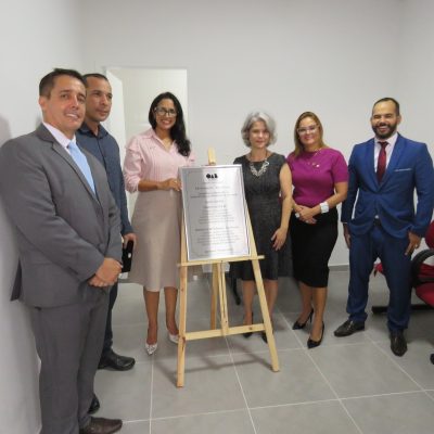 O presidente da Ordem dos Advogados do Brasil de São Paulo inaugura o espaço dedicado aos advogados no Centro de Progressão Penitenciária de São Vicente e realiza a cerimônia de entrega das carteiras profissionais.