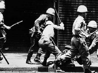 O regime autoritário legalizou a aplicação da pena capital, porém utilizou-a erroneamente somente contra indivíduos que se opunham ao regime de forma ilícita.