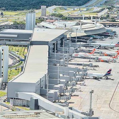 Decisões do Supremo Tribunal Federal relacionadas ao Imposto sobre Propriedade Predial e Territorial Urbana em contratos de concessão de serviços públicos.