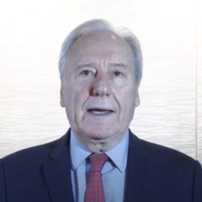 O Ministro Lewandowski afirma que o governo também tem sua parcela de contribuição para garantir a segurança jurídica.