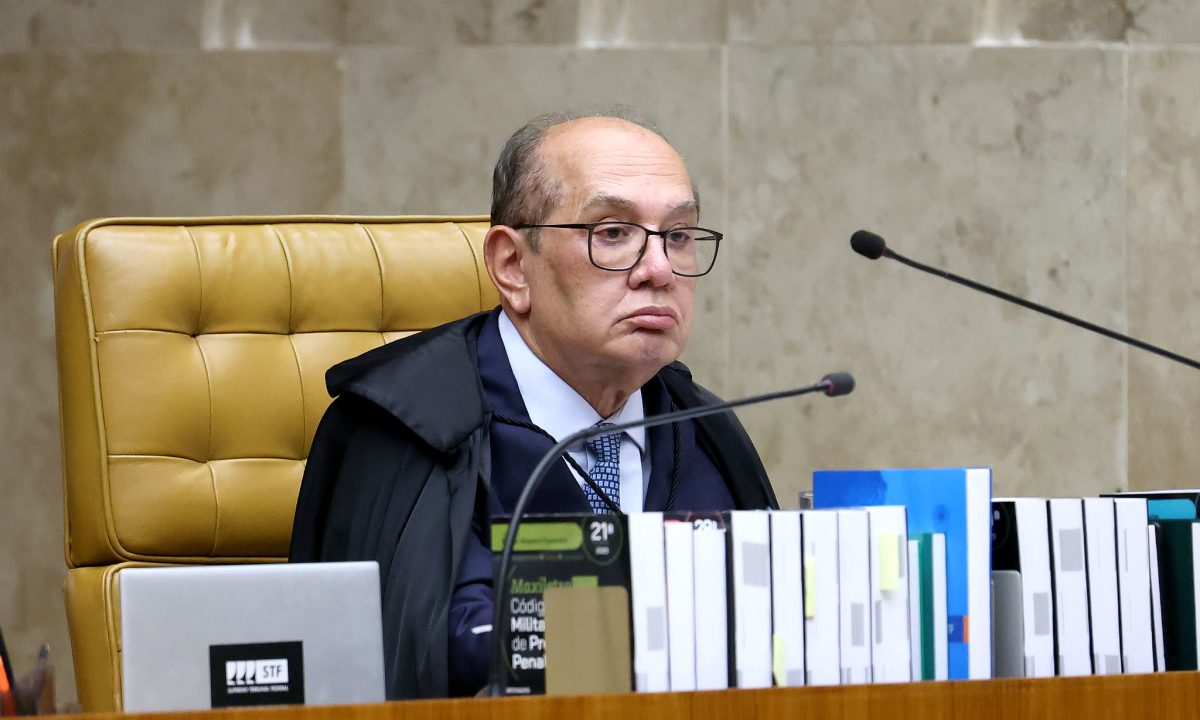 O Supremo Tribunal Federal revoga sentença que suspendeu conteúdos cômicos que zombam de político.