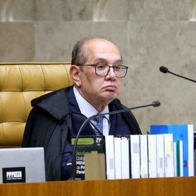 O Supremo Tribunal Federal revoga sentença que suspendeu conteúdos cômicos que zombam de político.