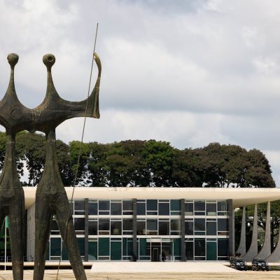 O Governo encaminha ao Congresso proposta que redistribui a destinação de verbas do STF.