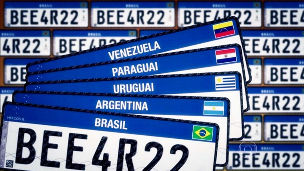 A Justiça de São Paulo determina que o Departamento de Trânsito (Detran) devolva a taxa cobrada dos profissionais estampadores de placas.