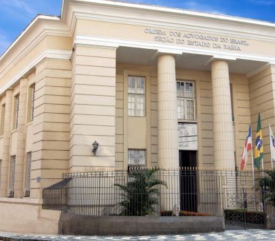 Decisão da Justiça Federal invalida eleição rápida da Ordem dos Advogados do Brasil na Bahia.