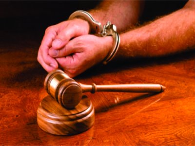Impedir que detentos cooperem não é a solução para o dilema das detenções provisórias.