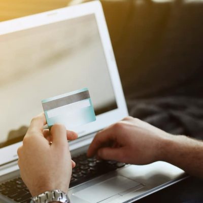 Um site de anúncios classificados não tem a obrigação de solicitar anúncios que estejam em conformidade com as diretrizes do CDC.