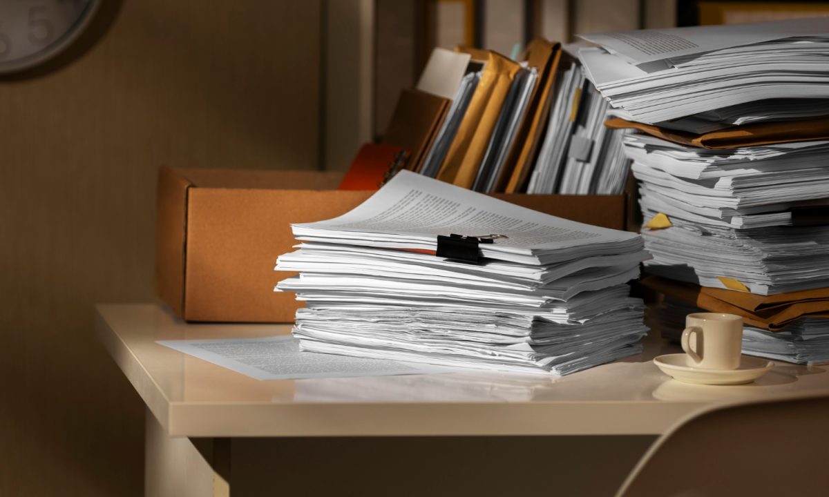 A negativa da solicitação de desconsideração da personalidade jurídica impede a realização de uma nova solicitação durante o processo.