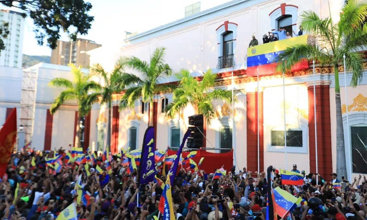 Na Venezuela ocorreu de tudo, exceto uma eleição.
