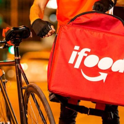O Supremo Tribunal Federal (STF) confirmou a decisão que reconheceu a relação empregatícia entre o entregador e a empresa terceirizada que presta serviços ao iFood.