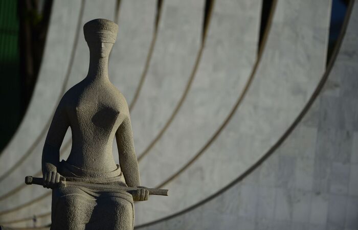 O Supremo Tribunal Federal mais uma vez interrompe a análise sobre a cobrança do ISS na industrialização por encomenda.