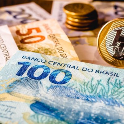 O profissional que deu início ao auxílio-doença durante o aviso prévio teve seu contrato prolongado.