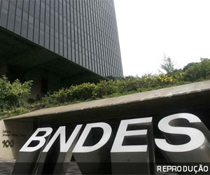 O Tribunal de Contas da União (TCU) deu o aval para o acordo de resolução amigável que resultará na devolução de R$ 1,5 bilhão ao Banco Nacional de Desenvolvimento Econômico e Social (BNDES).